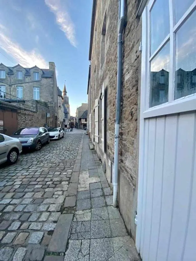 The 1777 House By Locntour Villa Dinan 0*,