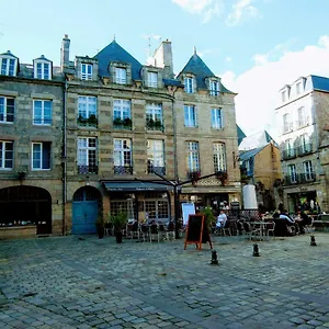 Gate House Dinan